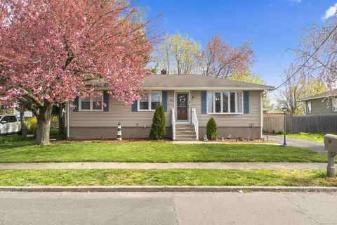 79 Edgar St, East Haven, CT 06512