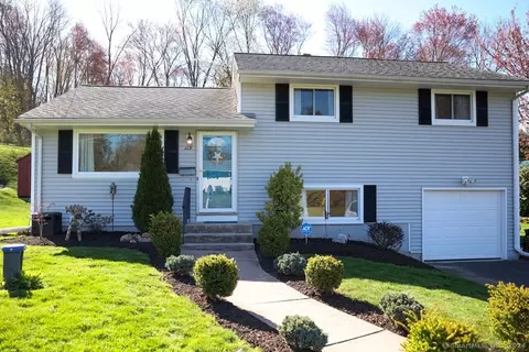 119 Robert Dr, South Windsor, CT 06074