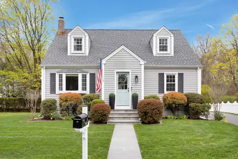 61 Hecker Ave, Darien, CT 06820