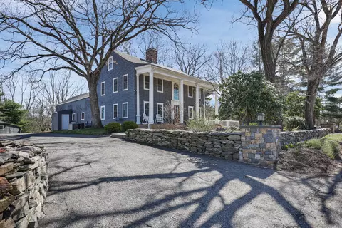 14 Fox Rd, Putnam, CT 06260