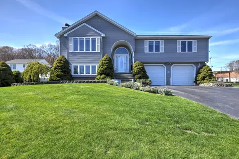 29 Margaret Ct, East Haven, CT 06512