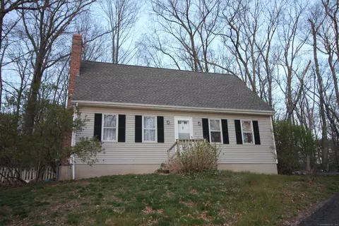 75 W High St, East Hampton, CT 06424