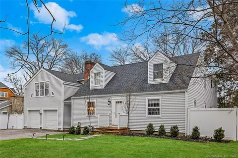 43 Davenport Dr, Stamford, CT 06902