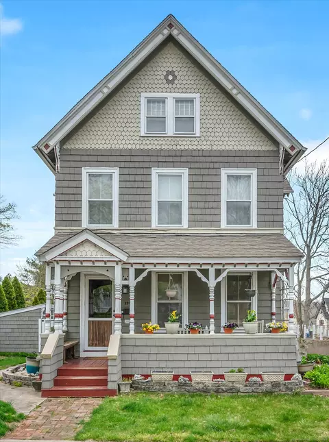 139 S Whittlesey Ave, Wallingford, CT 06492