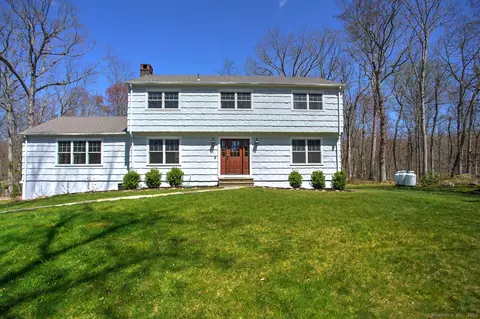 16 Tubbs Spring Ct, Weston, CT 06883