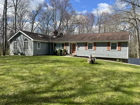 218 Old Hawleyville Rd, Bethel, CT 06801