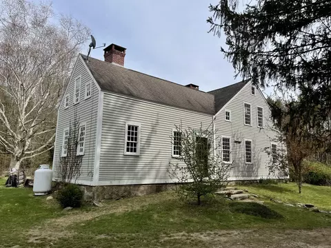 420 Spaulding Rd, Plainfield, CT 06374