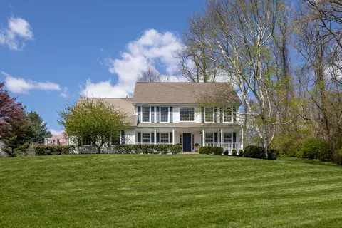 51 Briardale Pl, Wilton, CT 06897