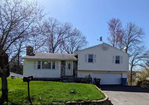 59 White Birch Dr, Waterbury, CT 06708