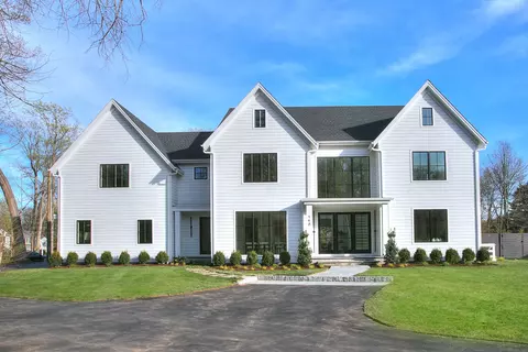 148 Old Rd, Westport, CT 06880