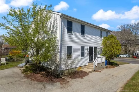 95-97 Brandegee Ave, Groton, CT 06340