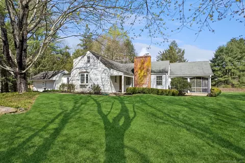 31 Davis Hill Rd, Weston, CT 06883