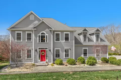 4 Upper Kensington Dr, East Lyme, CT 06333