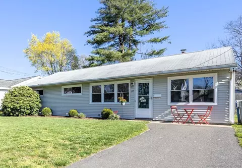 49 Birch Tree Rd, Plainville, CT 06062