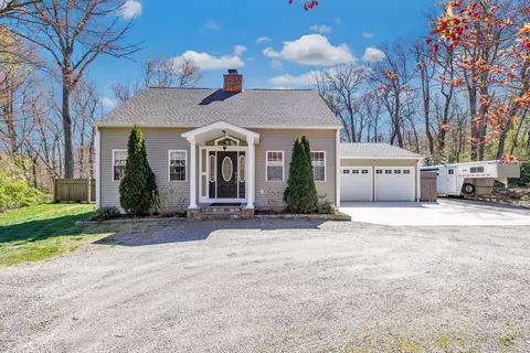 457 Walnut Tree Hill Rd, Shelton, CT 06484