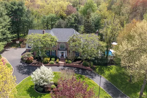 245 Range Rd, Fairfield, CT 06890