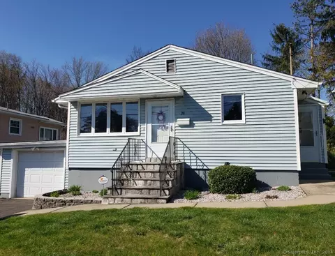 28 Lund Ave, Waterbury, CT 06705