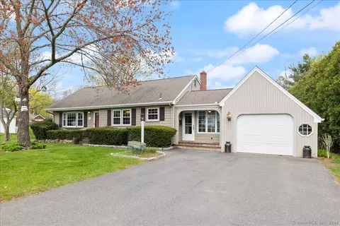 54 Manor Ln, South Windsor, CT 06074