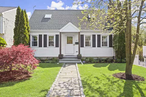 50 Plattsville Ave, Norwalk, CT 06851