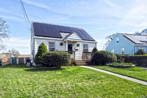 70 Vista Dr, East Haven, CT 06512