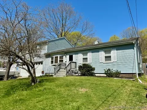 15 Topstone Dr, Bethel, CT 06801