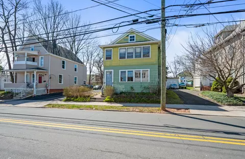 278 Oak St, New Britain, CT 06051
