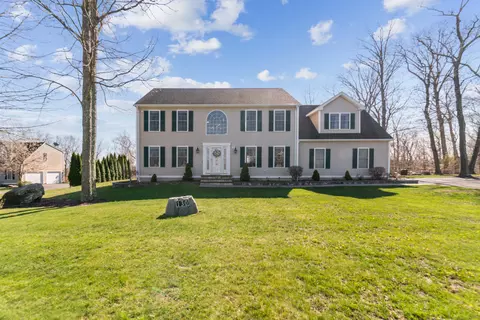 130 Martha Way, Thomaston, CT 06787