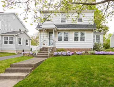 37 Laurel St, Middletown, CT 06457
