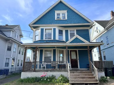 107 Roosevelt St, Bridgeport, CT 06608