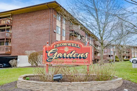 1000 Cromwell Hills Dr #1201, Cromwell, CT 06416