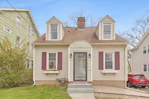 216 S Highland St, West Hartford, CT 06119