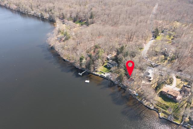 283 E Shore Rd, Morris, CT 06763