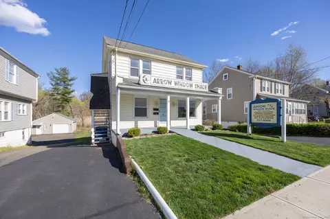 31 Broad St, Meriden, CT 06450
