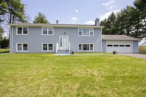 10 Nida Dr, Northford, CT 06472