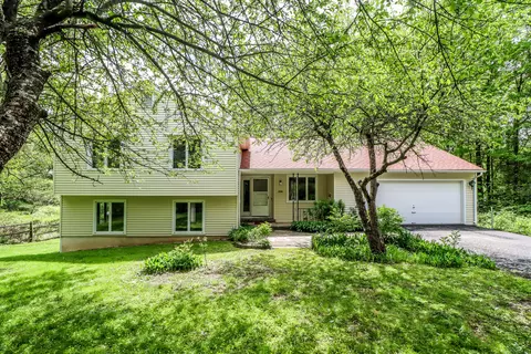 4 Gretchen Ln, Bethel, CT 06801