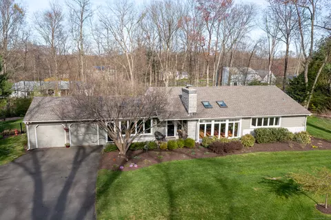 43 Aunt Hack Rd, Danbury, CT 06811