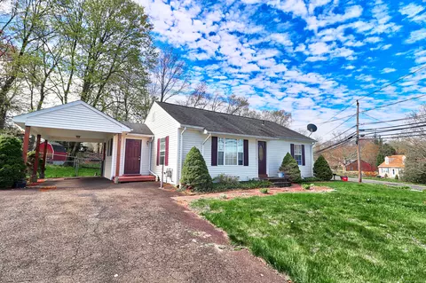 243 Baldwin Ave, Meriden, CT 06450
