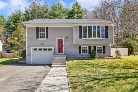 79 Love Ln, Manchester, CT 06040