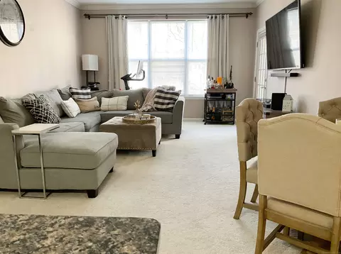 35 W Broad St #204, Stamford, CT 06902