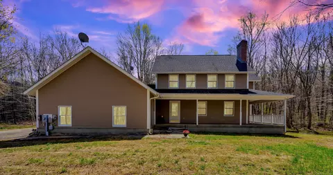 16 Highview Ter, Ledyard, CT 06339