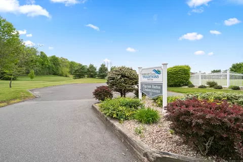 32 Pilgrim Hbr #E, Wallingford, CT 06492