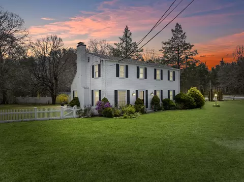 1 Anchorage Ln, Old Saybrook, CT 06475