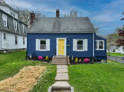 102 Greystone Ave, Bristol, CT 06010
