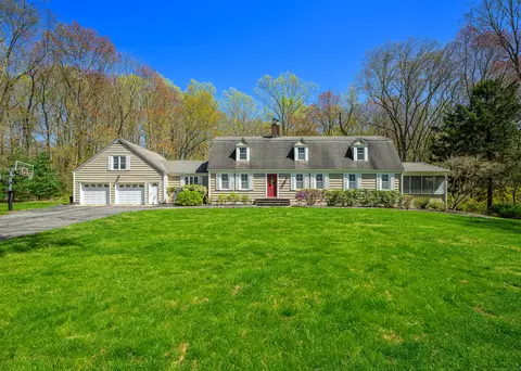 55 Wepawaug Rd, Woodbridge, CT 06525