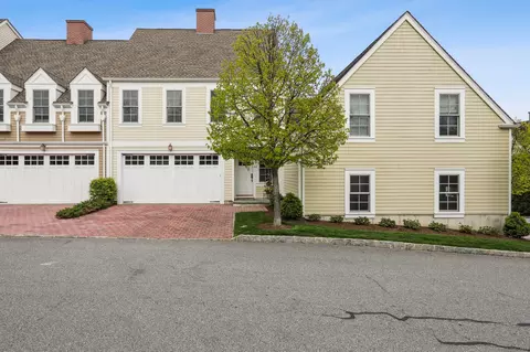 77 Havemeyer Ln #62, Stamford, CT 06902