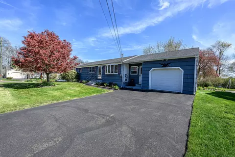 83 Sawmill Rd, Milford, CT 06461