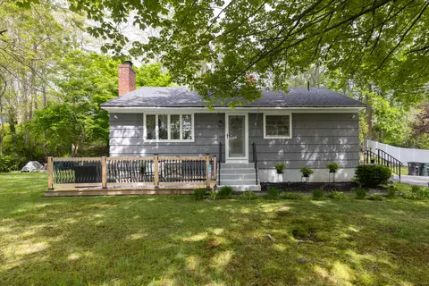335 Edgefield Ave, Milford, CT 06460