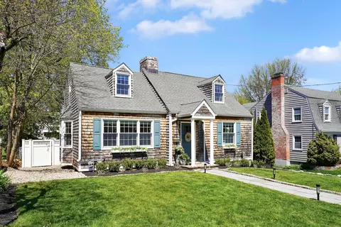 22 Thomson Rd, West Hartford, CT 06107