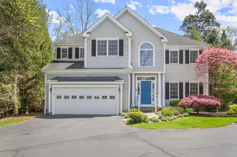 8 Highmeadow Rd #8, Norwalk, CT 06854