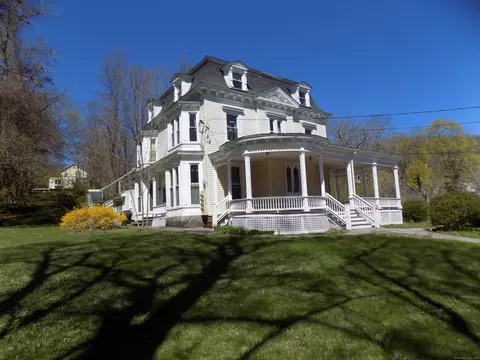 247 N Main St, Winchester, CT 06098